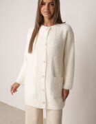 j&x Cardigan din lână croială lungă cu buzunare și nasturi decorativi Opejta Bej deschis