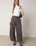 j&x Cu guler înalt din viscoză în stil clasic Timme Bej deschis