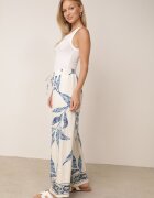 j&x Pantaloni din viscoză largi cu motiv floral Casual Nelinore Crem cu albastru
