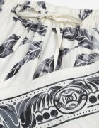 j&x Pantaloni din viscoză largi cu motiv floral Casual Nelinore Crem cu negru