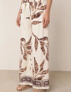 j&x Pantaloni din viscoză largi cu motiv floral Casual Nelinore Maro