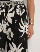 j&x Pantaloni Negri cu Model tropical și cu Picioare largi Emivelli