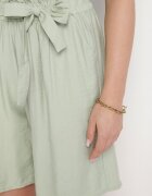 j&x Pantaloni scurți din viscoză verzi cu talie înaltă și curea Lumovelle