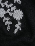 j&x Pulover cu lână de iarnă cu broderii cu model floral Kismetti Negru