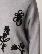 j&x Pulover din bumbac lână și broderie cu flori Zalto Gri