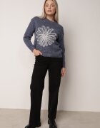 j&x Pulover din bumbac și lână decorat cu broderie florală în față Deta Bleumarin