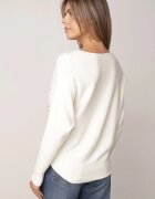 j&x Pulover din viscoză cu cireașe și zirconii Patin Bej deschis