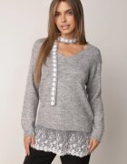 j&x Pulover romantic din lână cu inserție din dantelă și fular îngust Averita Gri