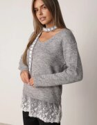 j&x Pulover romantic din lână cu inserție din dantelă și fular îngust Averita Gri