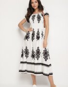 j&x Rochie Albă cu croială spaniolă Decorată cu model oriental Aravine