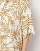 j&x Rochie bej cu croi drept cu șnur la decolteu cu model floral Mirionela