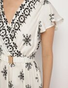 j&x Rochie Bej deschis cu Model Ornamental cu Curea Elastică Tosvanna