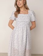 j&x Rochie cu flori din Tencel evazată cu mâneci bufante Viviare Albastră