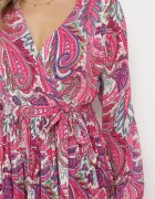 j&x Rochie Plisată Roz închis cu elastic în talie și cu model Paisley Carella