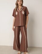 j&x Set de vară din viscoză cămașă și pantaloni cu aplicații croșetate Prisesa Maro
