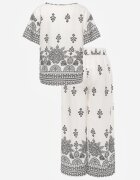 j&x Set din viscoză cu pantaloni largi și bluză lejeră cu imprimeu paisley Thela Alb