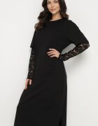 jumelle Rochie tip T-shirt Neagră de bumbac cu despicături și mâneci din dantelă Fenisia