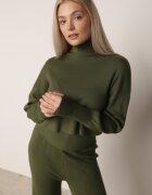  Komplet Verde Tricotat cu Vâscoză Bluză tip golf cu elastic și Pantaloni largi Noridra