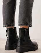 lady glory Cu talpă joasă (tip chelsea) din imitație de piele cu elastic cusut în gambă și inserție embosată Araxis Negre