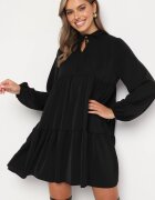 lily rose Rochie Evazată Neagră cu Volan Uxaria