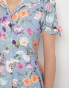 lovery Rochie Evazată Albastru deschis cu croi cămașă cu cordon cu imprimeu floral Fevelorine
