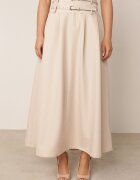 m&d fashion Fustă elegantă în croi evazat cu două curele și buzunare Antepia Bej deschis