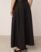 m&d fashion Fustă elegantă în croi evazat cu două curele și buzunare Antepia Neagră