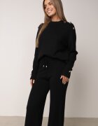 m&d fashion Set cu vâscoză pantaloni largi și pulover decorat cu nasturi Alessina Negru