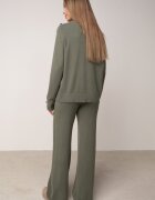 m&d fashion Set cu vâscoză pantaloni largi și pulover decorat cu nasturi Alessina Verde închis