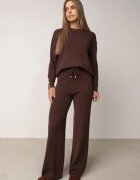 m&d fashion Set din tricot cu vâscoză pantaloni drepți și pulover cu detaliu la manșete Vivolo Maro