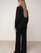 m&d fashion Set din tricot cu vâscoză pantaloni drepți și pulover cu detaliu la manșete Vivolo Negru