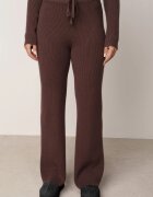 m&d fashion Set tricotat cu vâscoză în dungi pantaloni și pulover cu guler tip tunică și fermoar Taraliel Maro