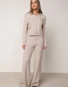 m&d fashion Set tricotat cu vâscoză pantaloni drepți și bluză cu fermoar și glugă Alverna Bej