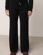 m&d fashion Set tricotat cu vâscoză pantaloni drepți și bluză cu fermoar și glugă Alverna Negru