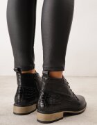 m.daszynski Ghete tip bocanci din piele naturală cu inserție cu efect de crocodil Saraseini Negre
