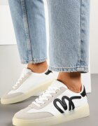 maira Sneakers Albi în stil de tenis clasici cu aplicație decorativă Elddiva