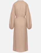 maja studio Rochie bej din viscoză croi oversize cu broderie decorativă Naleniel