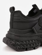 marquiiz Sneakers pe talpă groasă cu embosări și aplicație în formă de inimă Farina Negri
