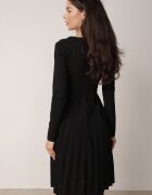 messaya Rochie Midi Neagră cu Fustă Plisată și Decolteu Petrecut cu Cordon din Material Obebba