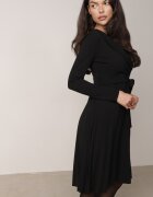 messaya Rochie Midi Neagră cu Fustă Plisată și Decolteu Petrecut cu Cordon din Material Obebba