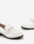  Mocasini Albi din piele ecologică cu curea cu zirconii Chesei