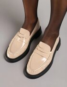  Mocasini Bej Lăcuiți cu Pliuri Decorative Neavelis