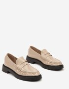  Mocasini Bej Lăcuiți cu Pliuri Decorative Neavelis