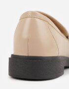  Mocasini Bej Plati cu Cataramă Metalică Evelithia