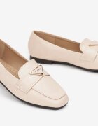 Mocasini Loaferi Plati Bej cu Cataramă Delicată Bradlie