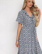 moni&co Rochie bleumarin cu elastic în talie și decolteu petrecut cu volane Kyphine