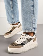 mulanka Adidași Bej-Maro pe Platformă Groasă cu Relief decorate cu Model Leopard Deolithra