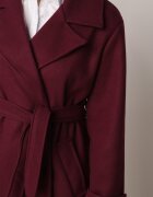 new collection Palton Bordeaux Deschis cu cordon din material în talie cu buzunare și guler Neeraja