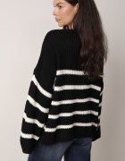 new collection Pulover Negru Tricotat cu mâneci lungi și largi în dungi Samsoni