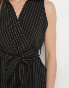 new collection Rochie neagră cu croi de cămașă fără mâneci cu cordon legat Liriora
